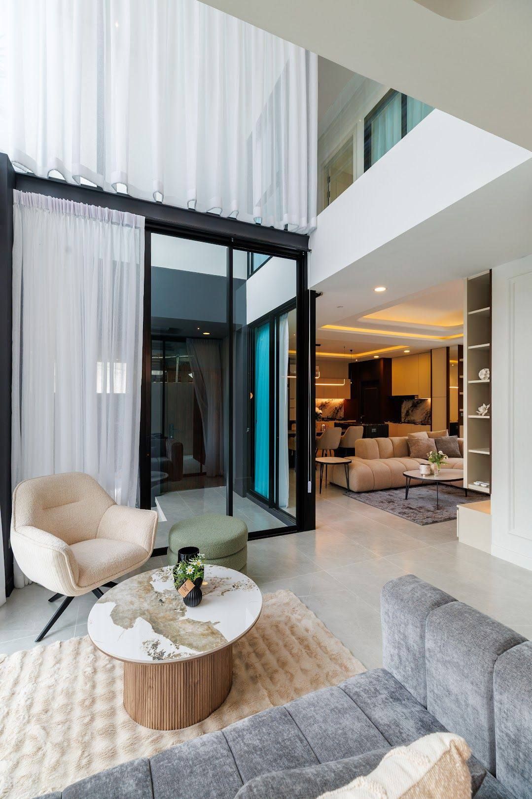 5 卧室 独立房屋 出售 在  - Image 8