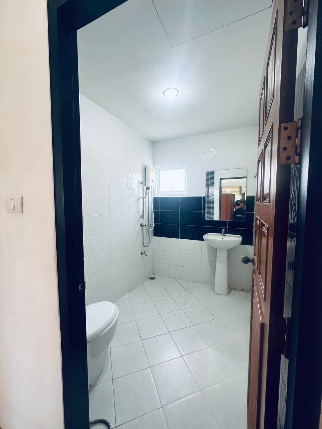 3 卧室 独立房屋 出租 在  - Image 8