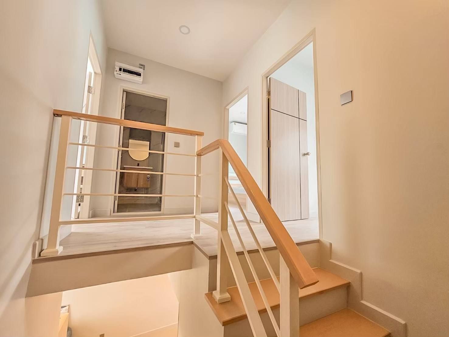 3 卧室 联排别墅 出租 在  - Image 6