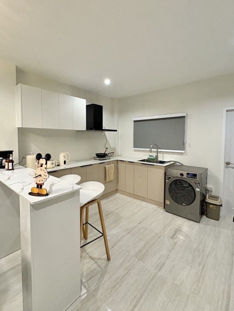 4 卧室 独立房屋 出租 在  - Image 3