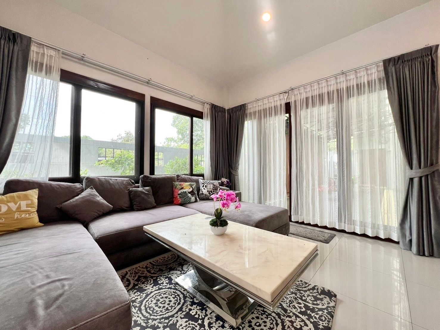 uploads/efe1bc97-da39-4732-9026-bc1cbf882b7a/7993ec13-51c8-4504-b37d-b2d811730287