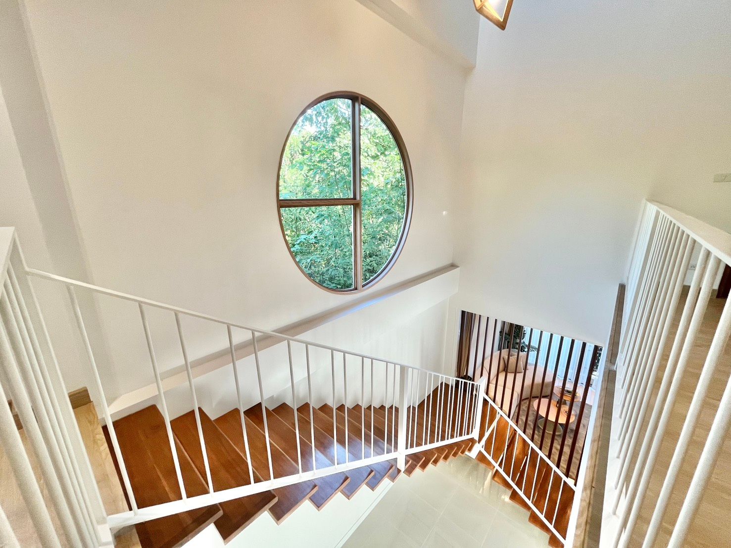 uploads/efe1bc97-da39-4732-9026-bc1cbf882b7a/7a9781d6-a95e-4954-ab54-5ae826948ba1