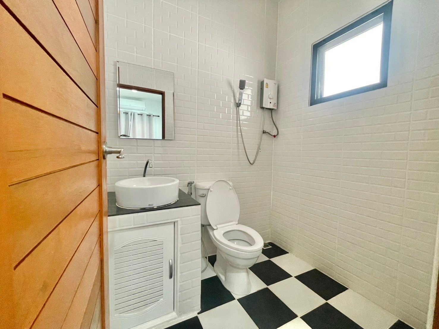 4 卧室 独立房屋 出租 在  - Image 24