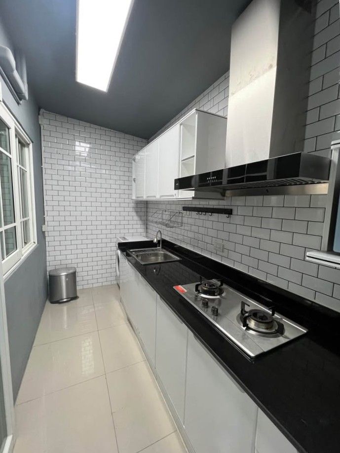 3 卧室 联排别墅 出租 在  - Image 4