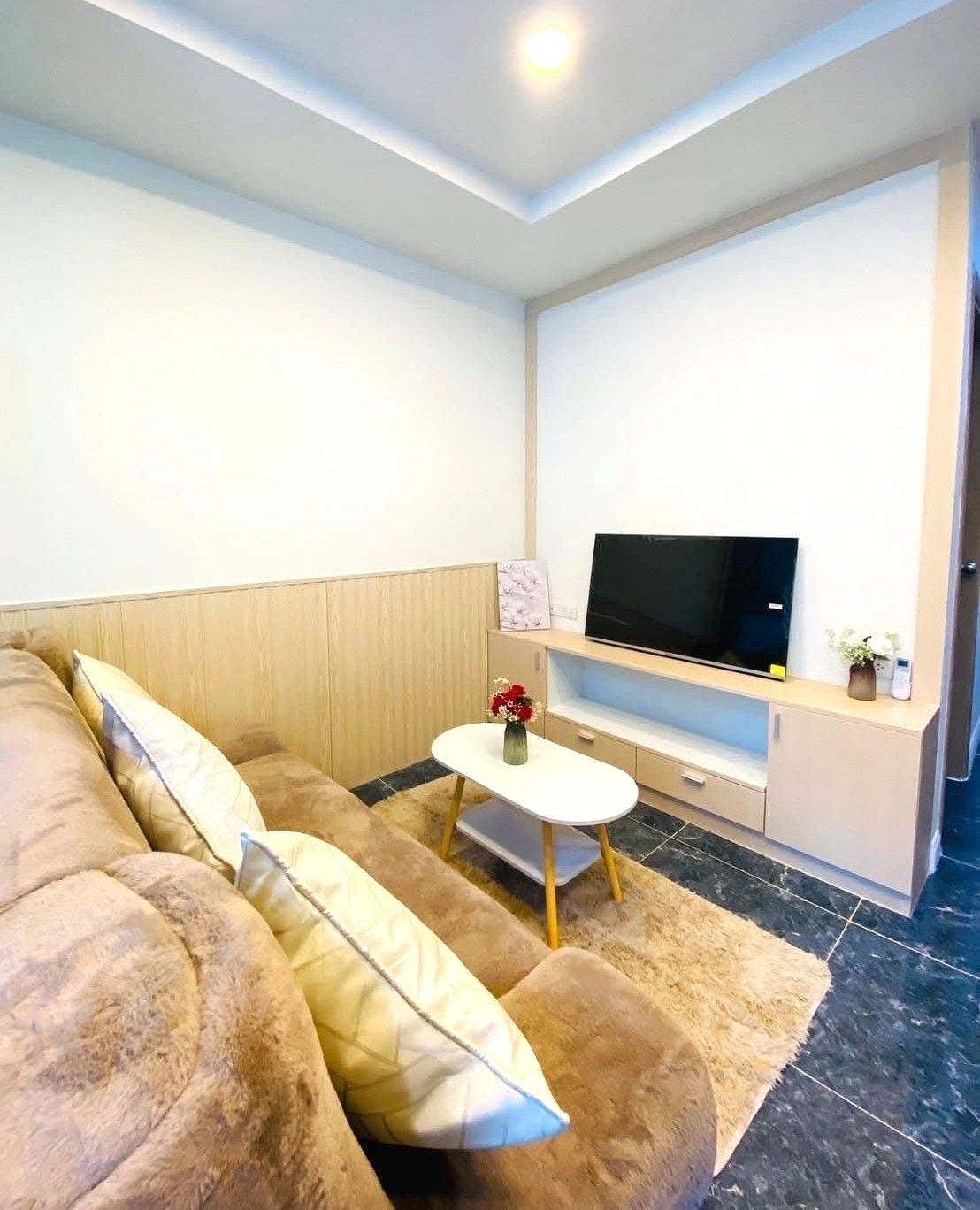 ดี ทาวเวอร์ - Image 1