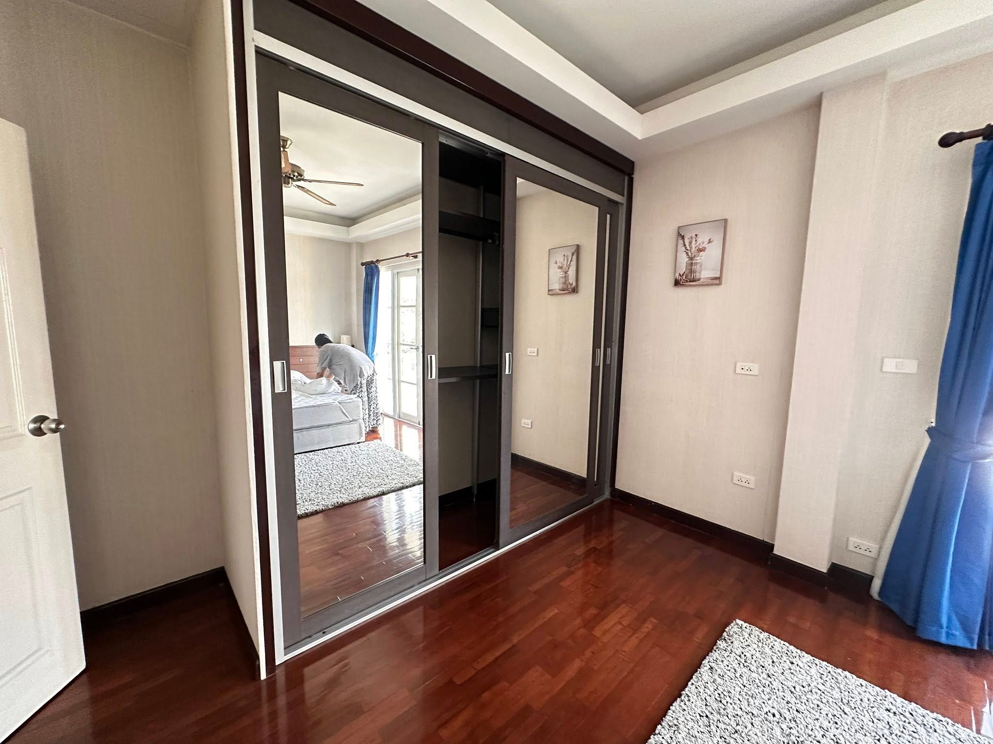 3 卧室 独立房屋 出租 在  - Image 14