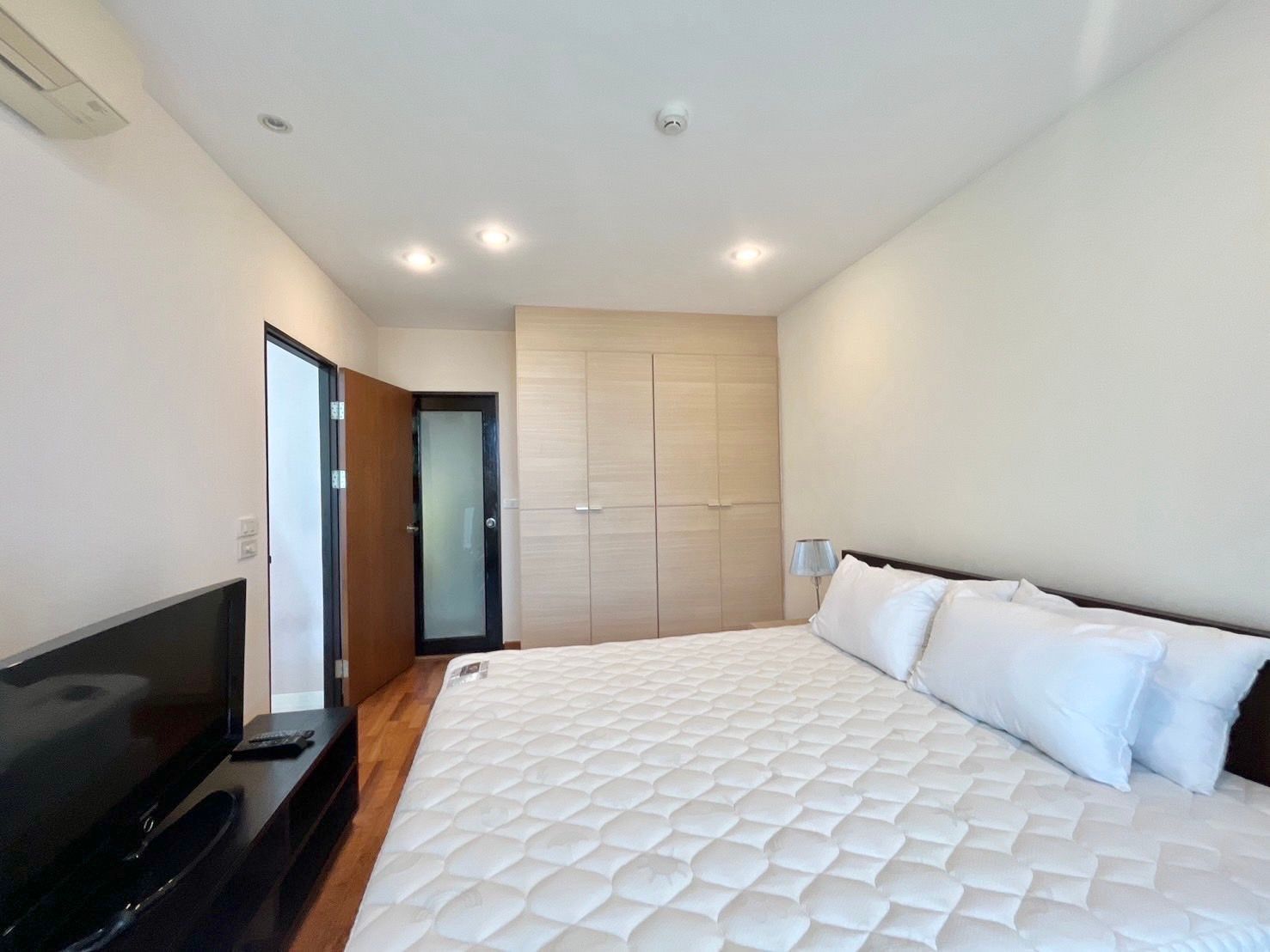 2 卧室 公寓 出售 在  - Image 6