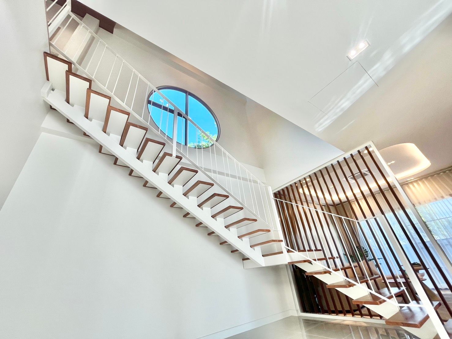 uploads/efe1bc97-da39-4732-9026-bc1cbf882b7a/80a39fb5-4887-4edb-b237-97dc81efacd5