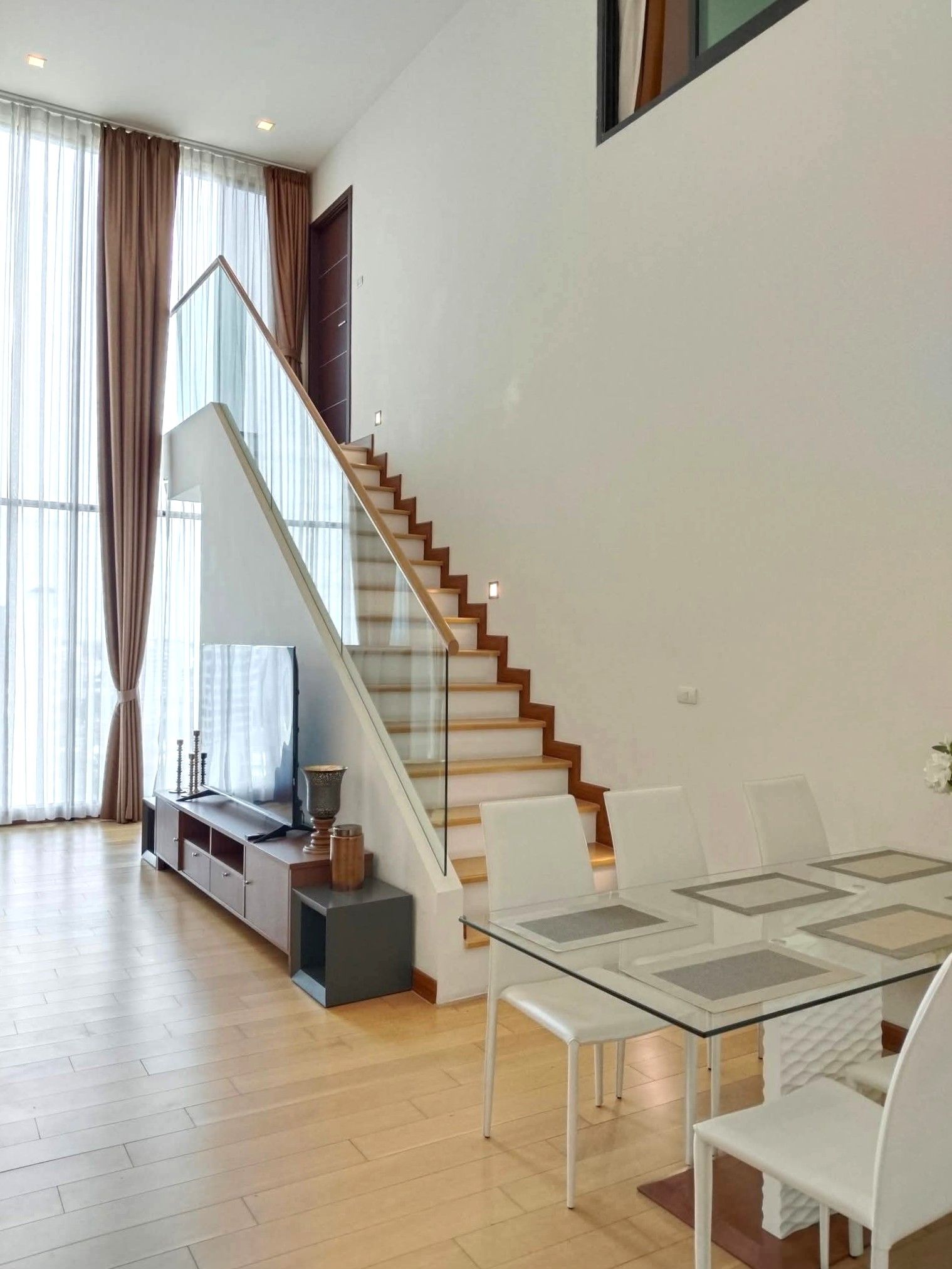 Astra Condo - Image 6