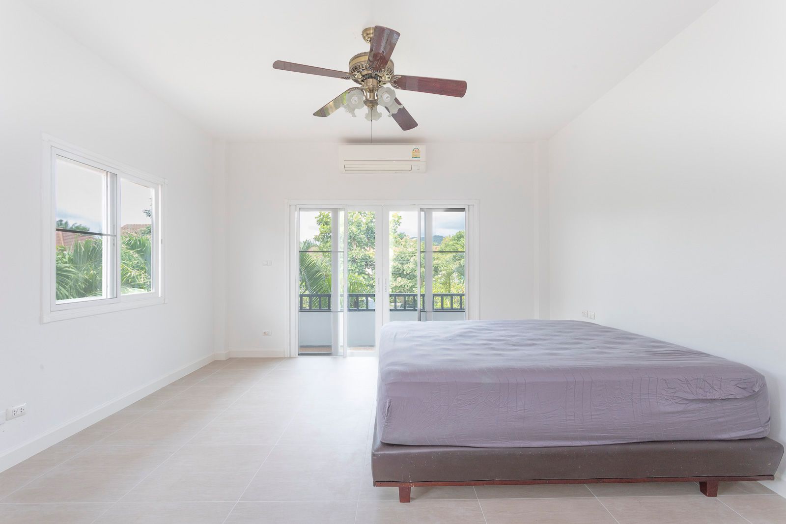 3 卧室 独立房屋 出售 在  - Image 11