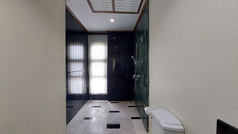 4 卧室 独立房屋 出租 在  - Image 15