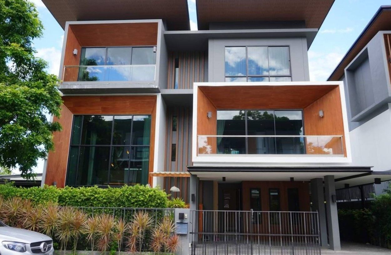 Akaluck Sansai - Image 1