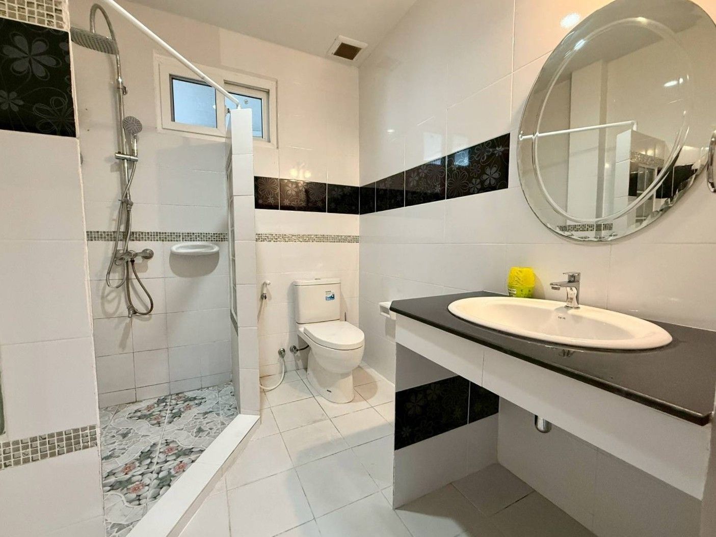 uploads/efe1bc97-da39-4732-9026-bc1cbf882b7a/86e57681-e56c-48b4-a321-d86922ad0d44