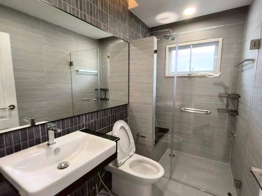 4 卧室 独立房屋 出租 在  - Image 18