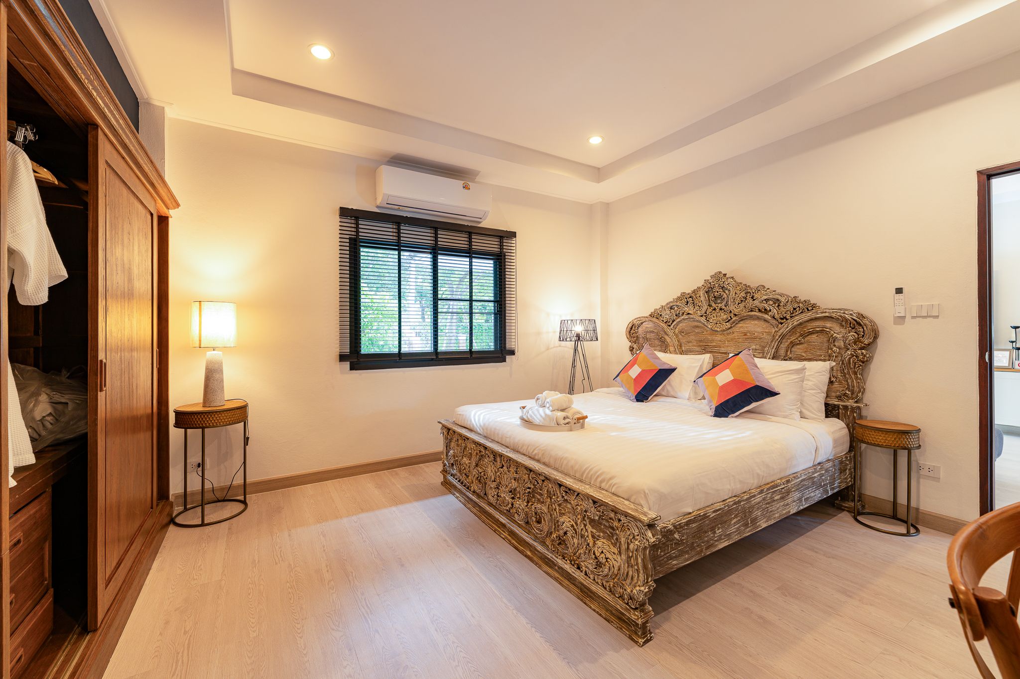 uploads/efe1bc97-da39-4732-9026-bc1cbf882b7a/89a1d524-f913-4453-8adf-731cdaa138c6