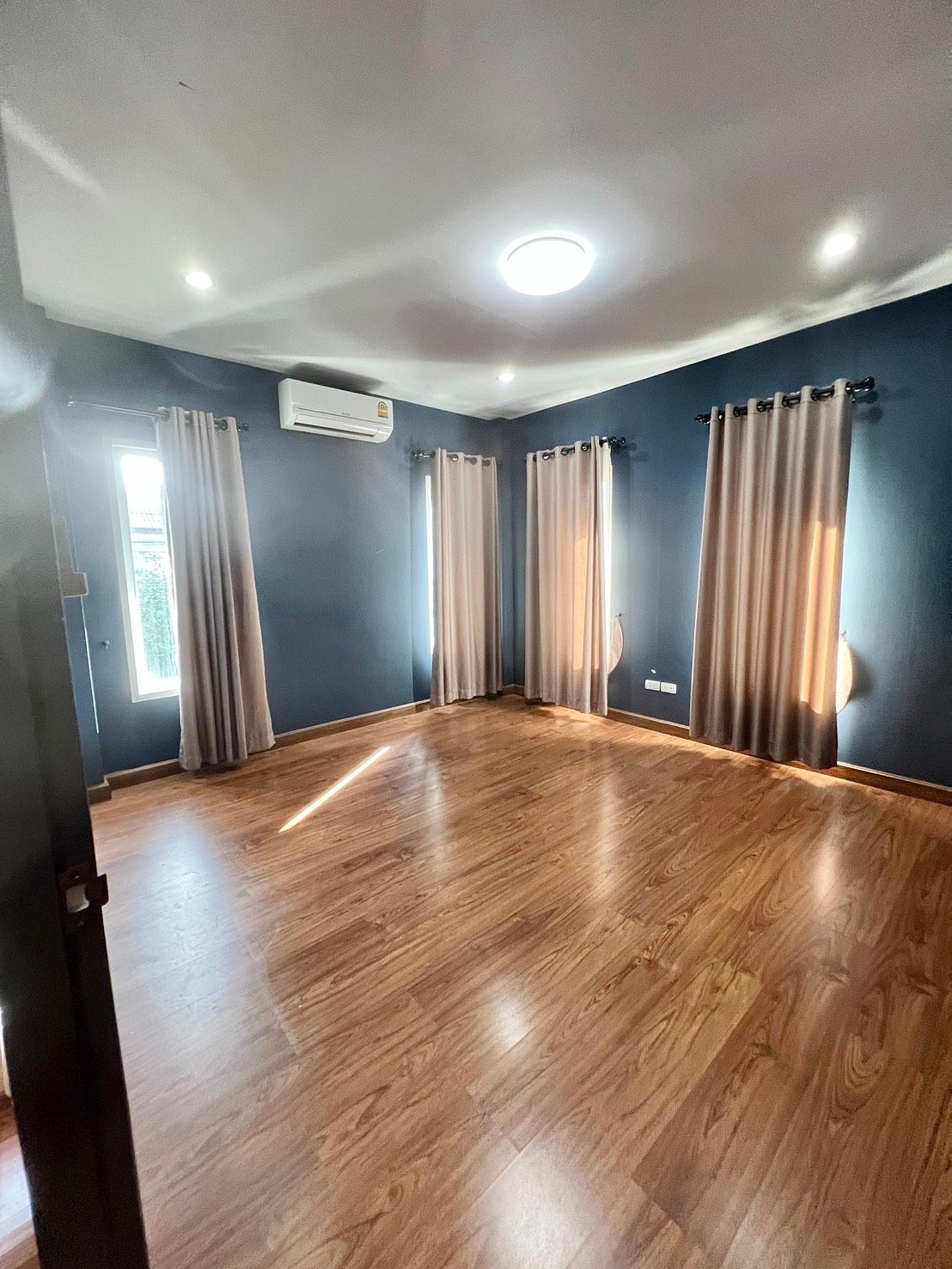 uploads/efe1bc97-da39-4732-9026-bc1cbf882b7a/8a23d525-035c-4308-ac92-3e4b610a2e0b