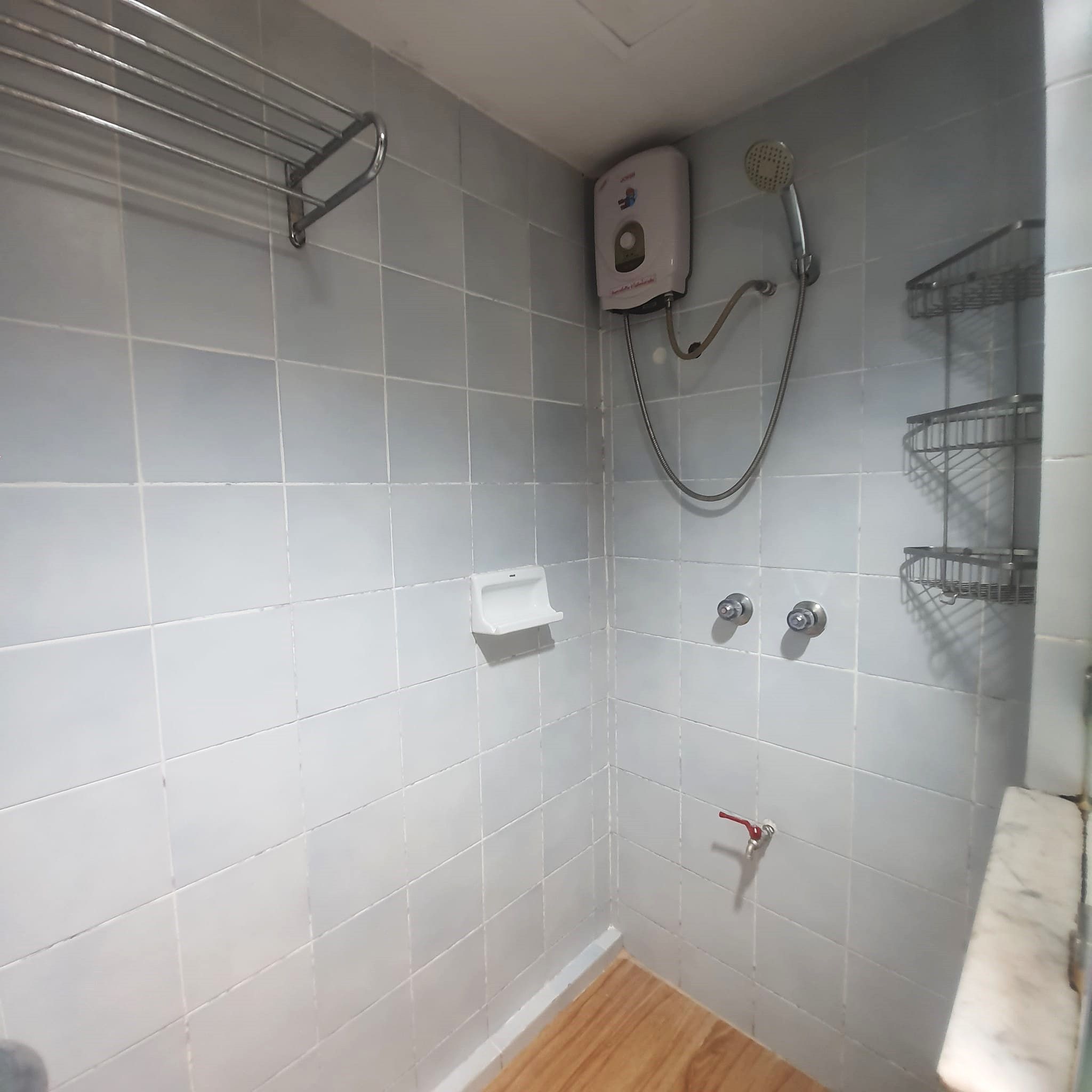 uploads/efe1bc97-da39-4732-9026-bc1cbf882b7a/8b42daeb-049b-465f-9f80-a013975b9c67