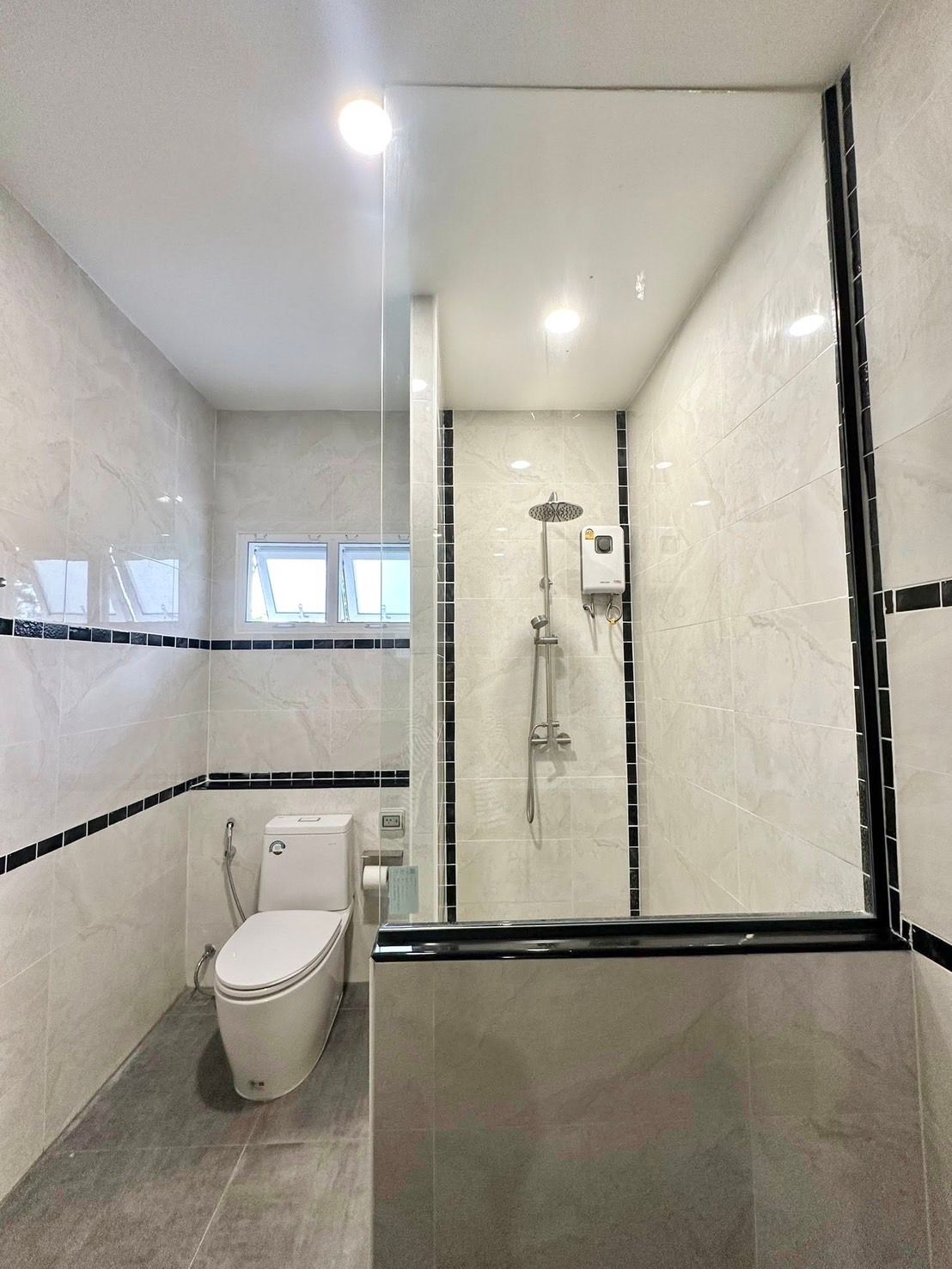 uploads/efe1bc97-da39-4732-9026-bc1cbf882b7a/8b436ba4-2e65-4443-b721-f5dbb6223a41