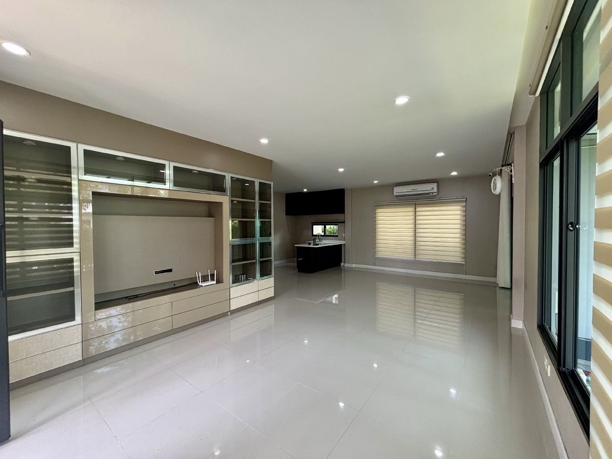 uploads/efe1bc97-da39-4732-9026-bc1cbf882b7a/8b8400b0-7232-4a9e-bc49-7b455b6406a3