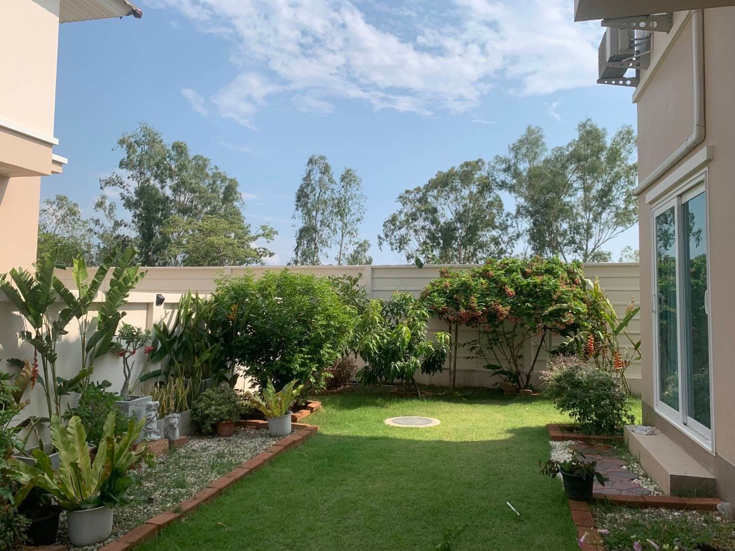 uploads/efe1bc97-da39-4732-9026-bc1cbf882b7a/8cfe7968-7f72-40c4-beaf-374b68b7ddef