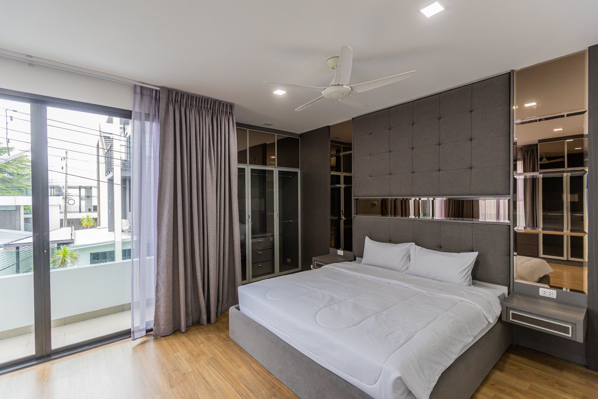 3 卧室 联排别墅 出租 在  - Image 9