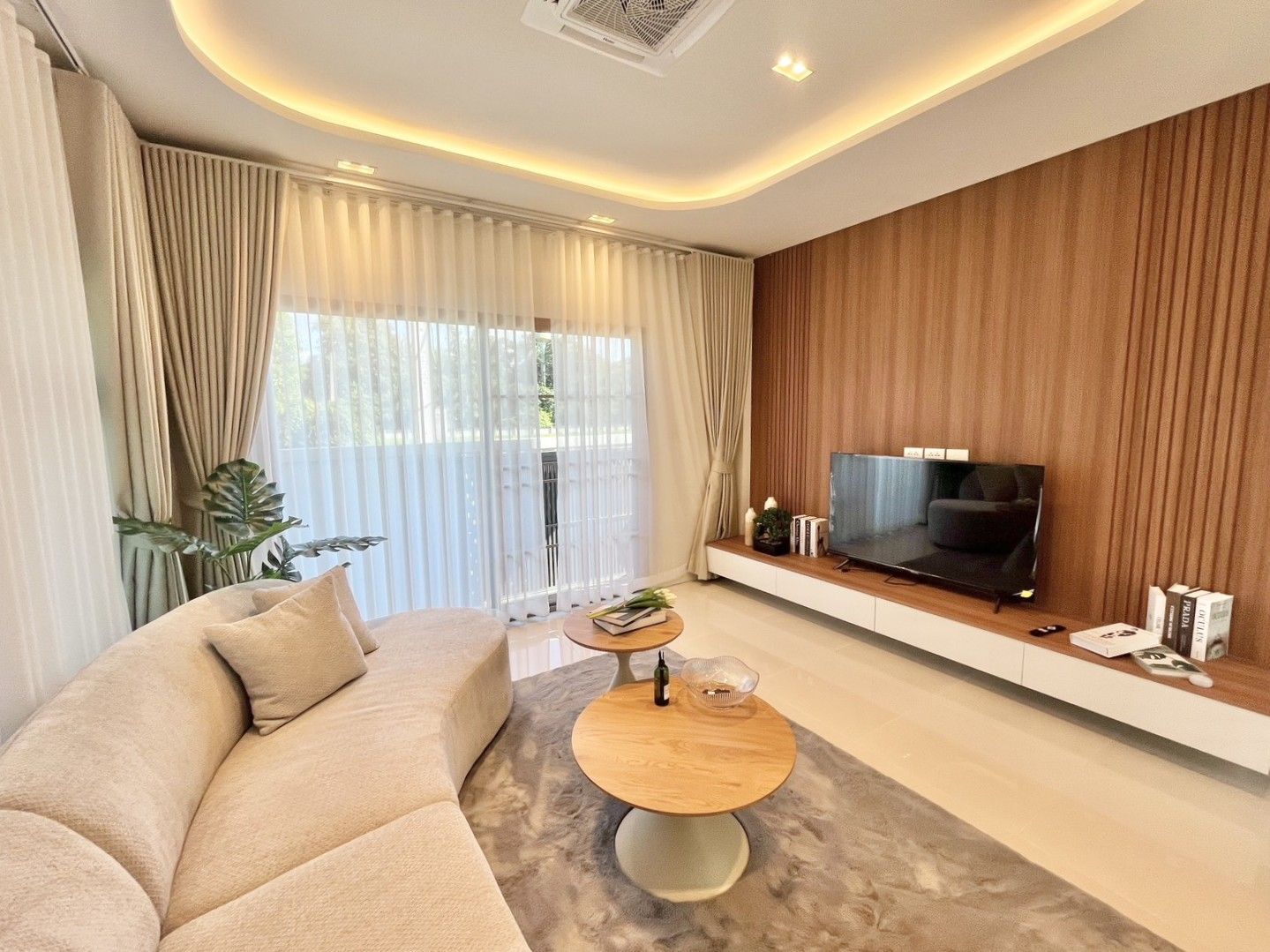 uploads/efe1bc97-da39-4732-9026-bc1cbf882b7a/8e613085-3c75-44e1-9d2a-884fc9d19e72