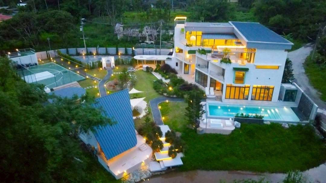 6 卧室 独立房屋 出售 在  - Image 1