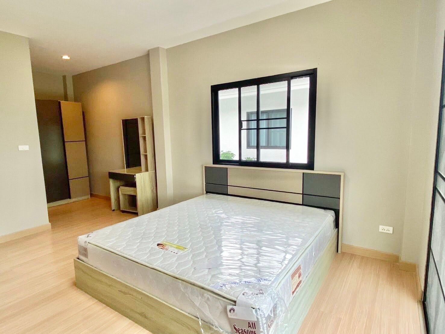 3 卧室 独立房屋 出租 在  - Image 6