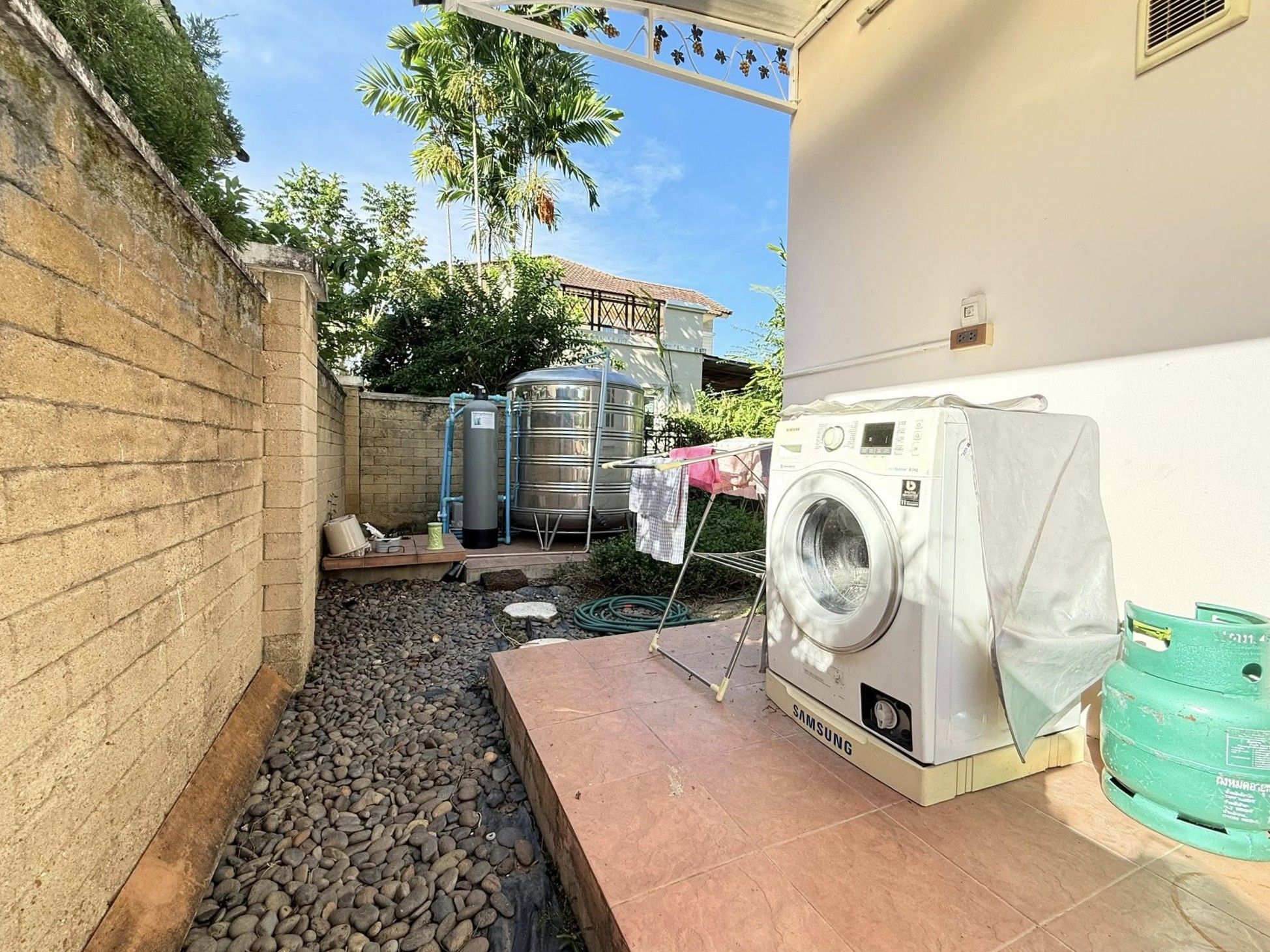 uploads/efe1bc97-da39-4732-9026-bc1cbf882b7a/90967a5e-a202-472d-9f89-8b32a75afa74