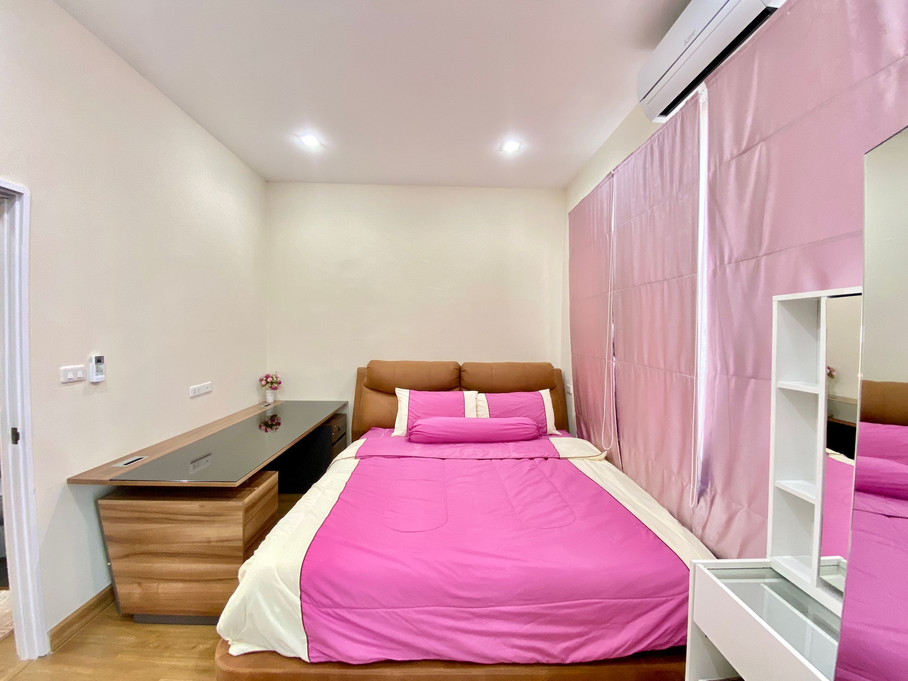 3 卧室 联排别墅 出租 在  - Image 11