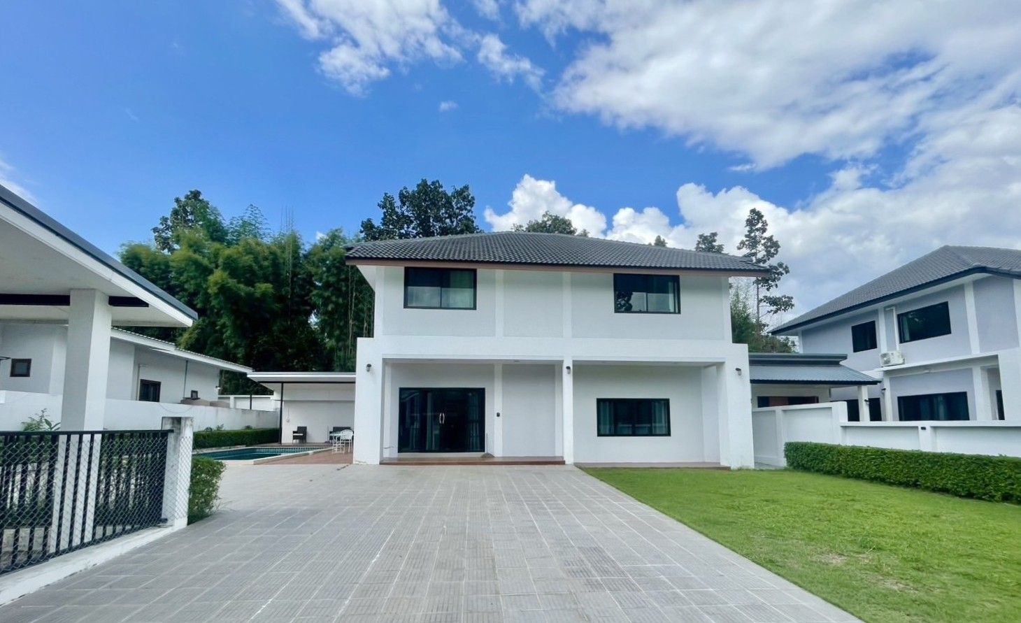 4 卧室 独立房屋 出租 在  - Image 3