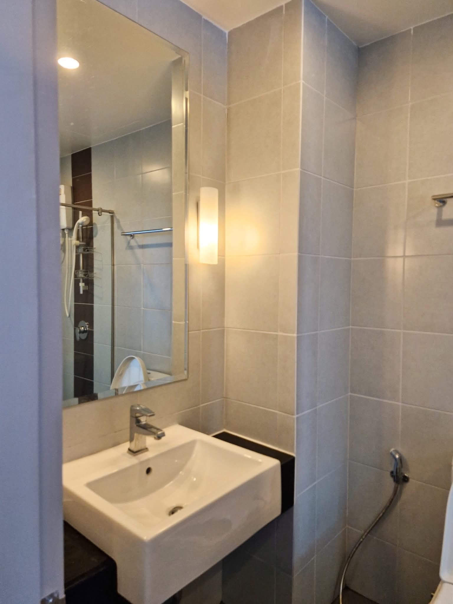 uploads/efe1bc97-da39-4732-9026-bc1cbf882b7a/91f77de7-fea0-4eee-9ca3-16573f8a1b91