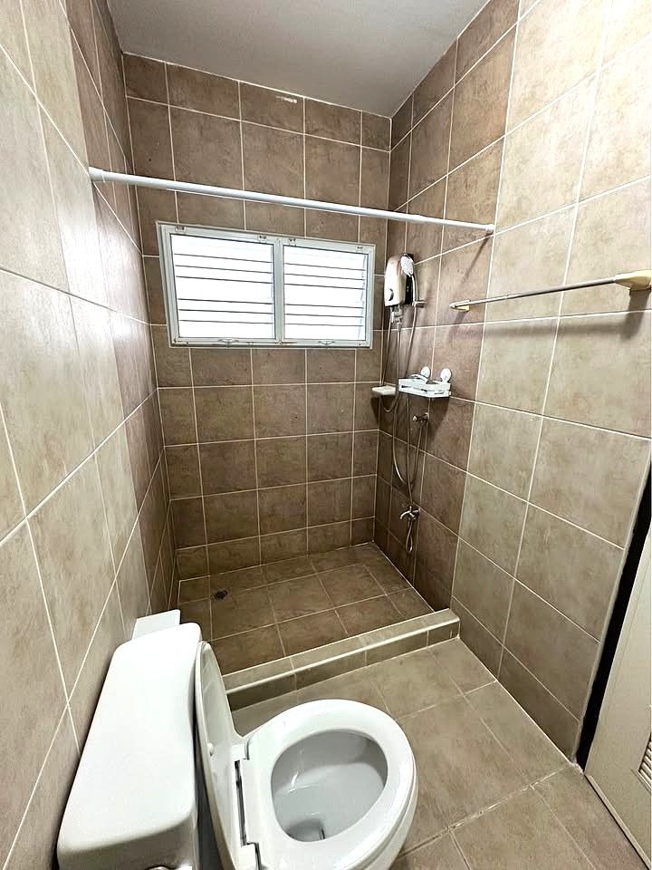 6 Bedroom House For Rent in San Phak Wan, Hang Dong, Chiang Mai - Image 8