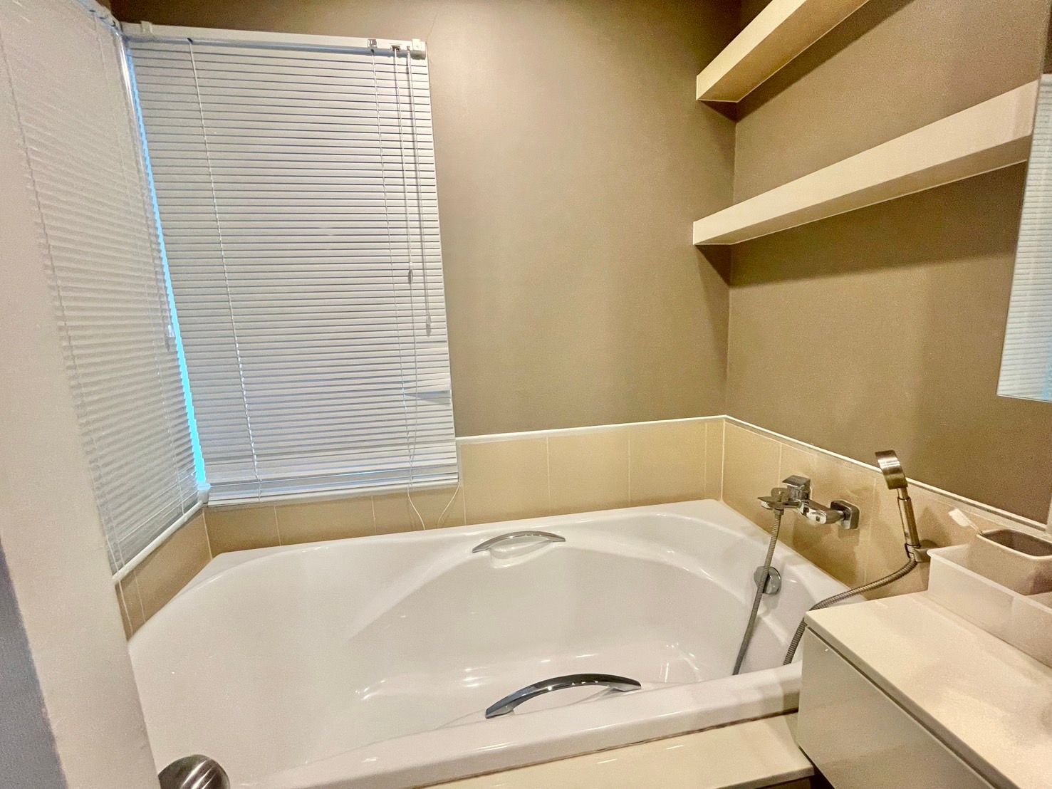 uploads/efe1bc97-da39-4732-9026-bc1cbf882b7a/955de0fb-d3f8-41e5-9a87-a05b349928c2