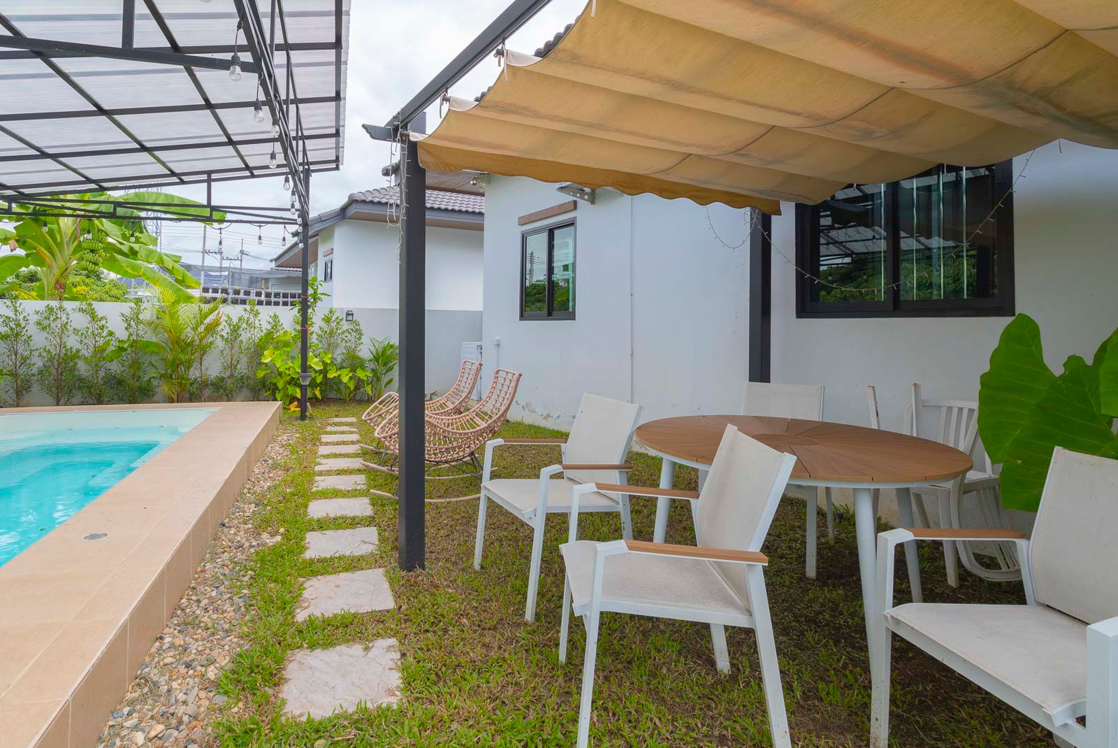 uploads/efe1bc97-da39-4732-9026-bc1cbf882b7a/95826958-536f-4ff4-8deb-a014e97f3eb4