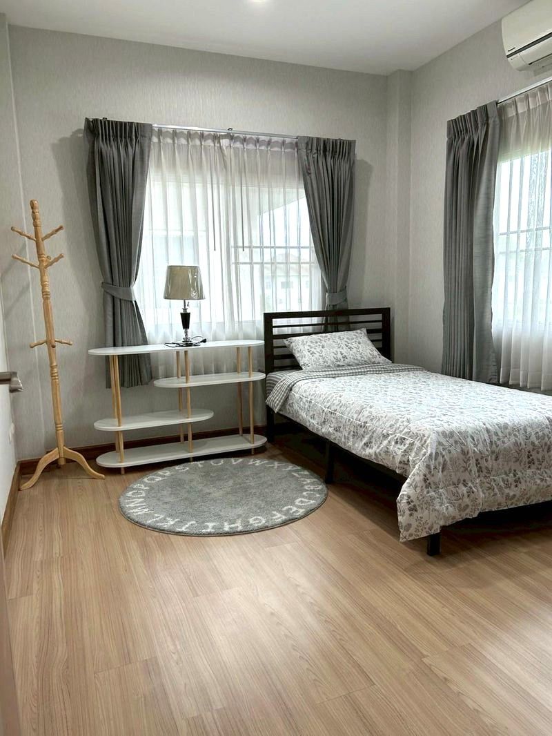 4 卧室 独立房屋 出租 在  - Image 9