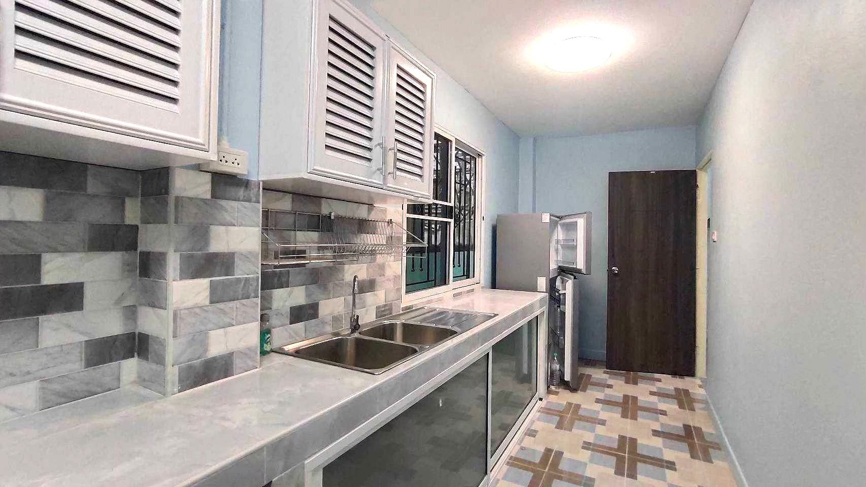 4 卧室 独立房屋 出租 在  - Image 6