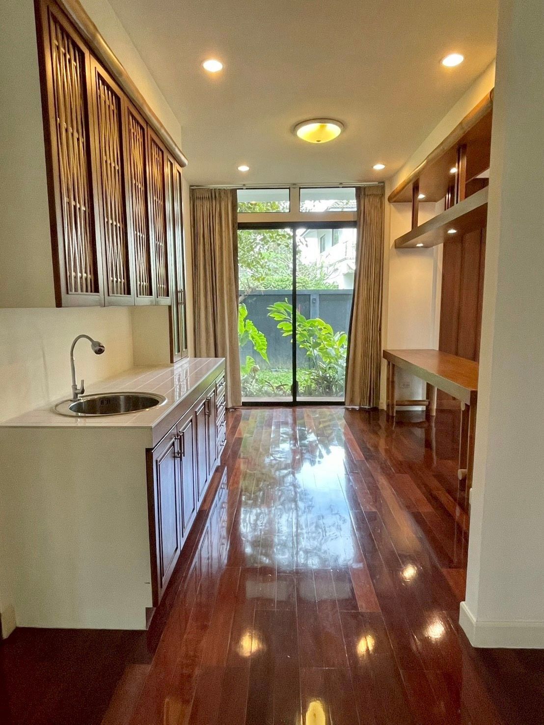 4 卧室 独立房屋 出租 在  - Image 7