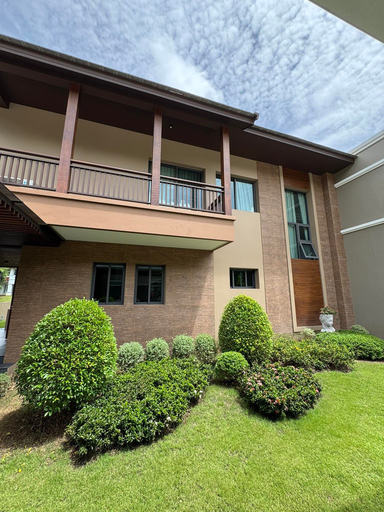 uploads/efe1bc97-da39-4732-9026-bc1cbf882b7a/9c3e4f64-651d-4fd1-884d-0ff3be5bf42b