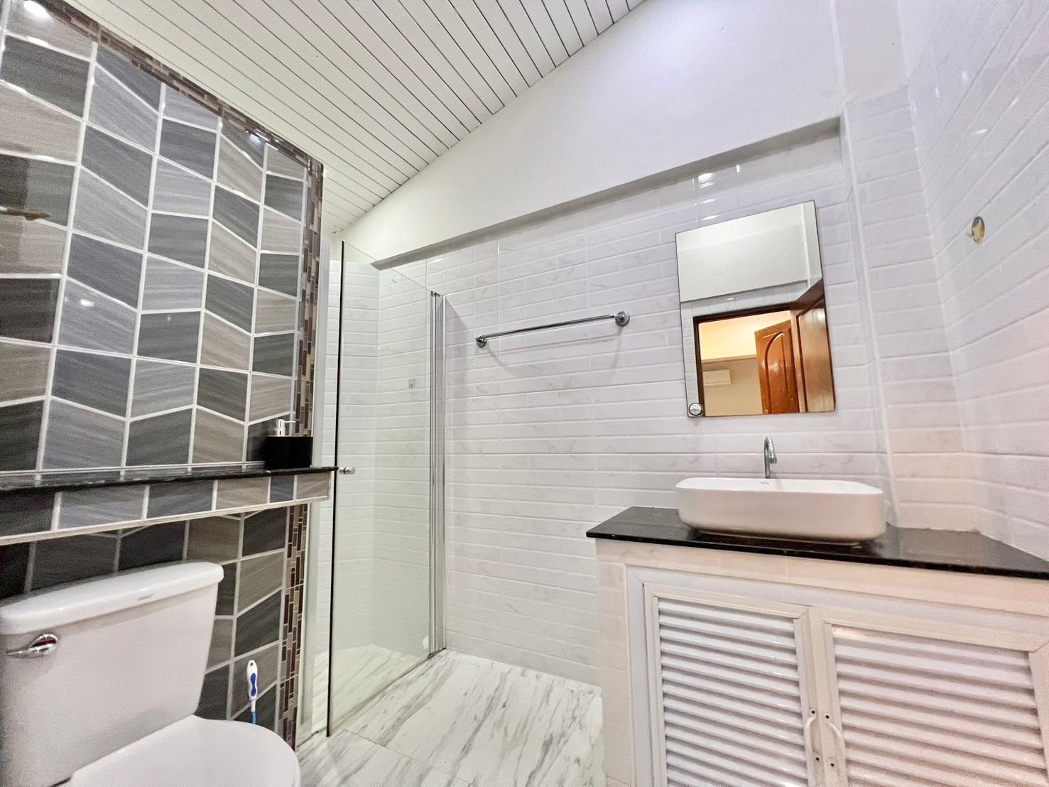 uploads/efe1bc97-da39-4732-9026-bc1cbf882b7a/9e26e66d-622a-4088-97e2-dcc976679df3