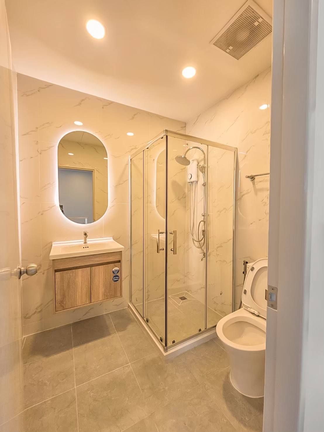 3 卧室 联排别墅 出租 在  - Image 12