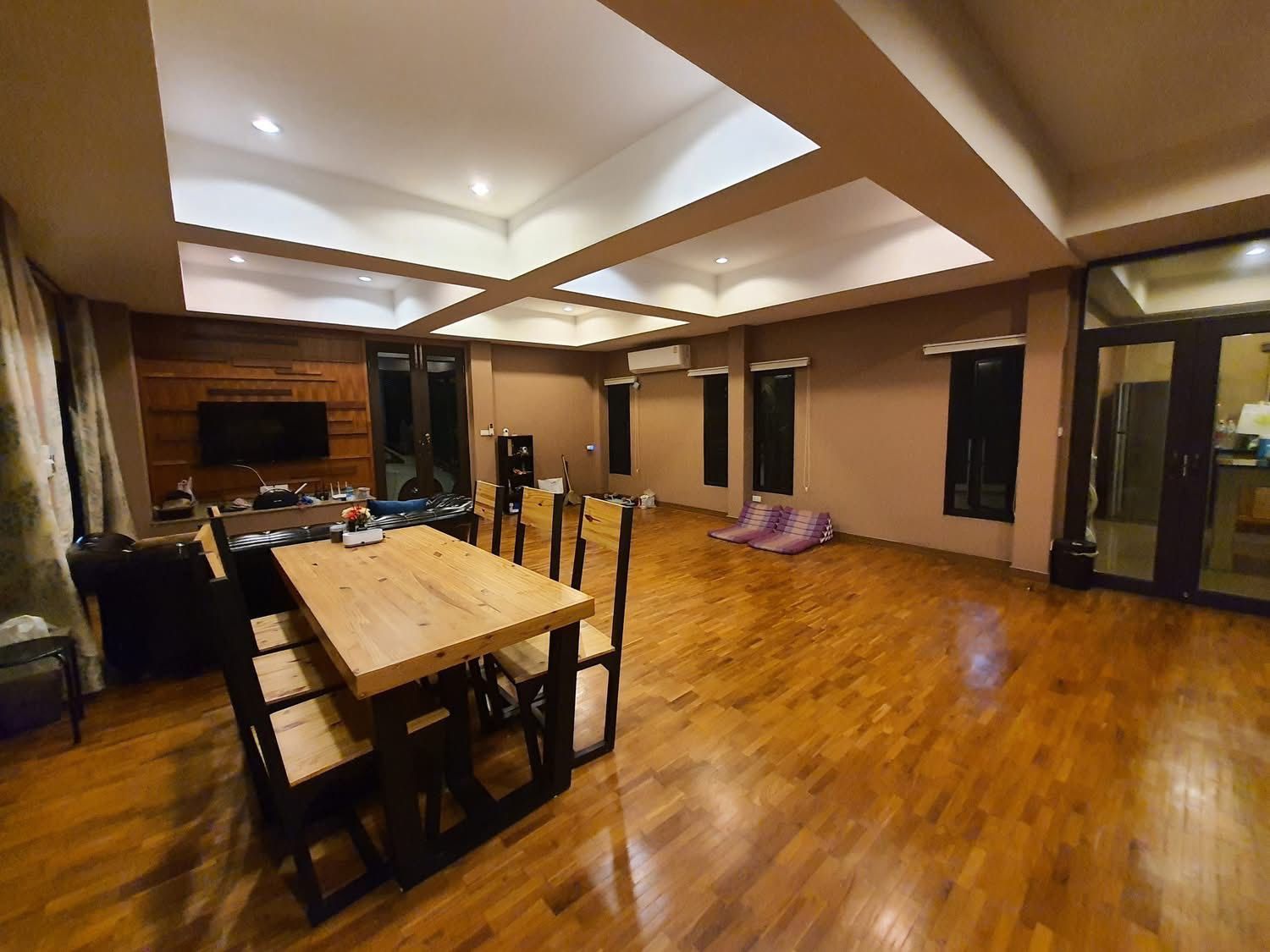 uploads/efe1bc97-da39-4732-9026-bc1cbf882b7a/a163e005-7bf5-47f7-bc60-714e4e2fb3df