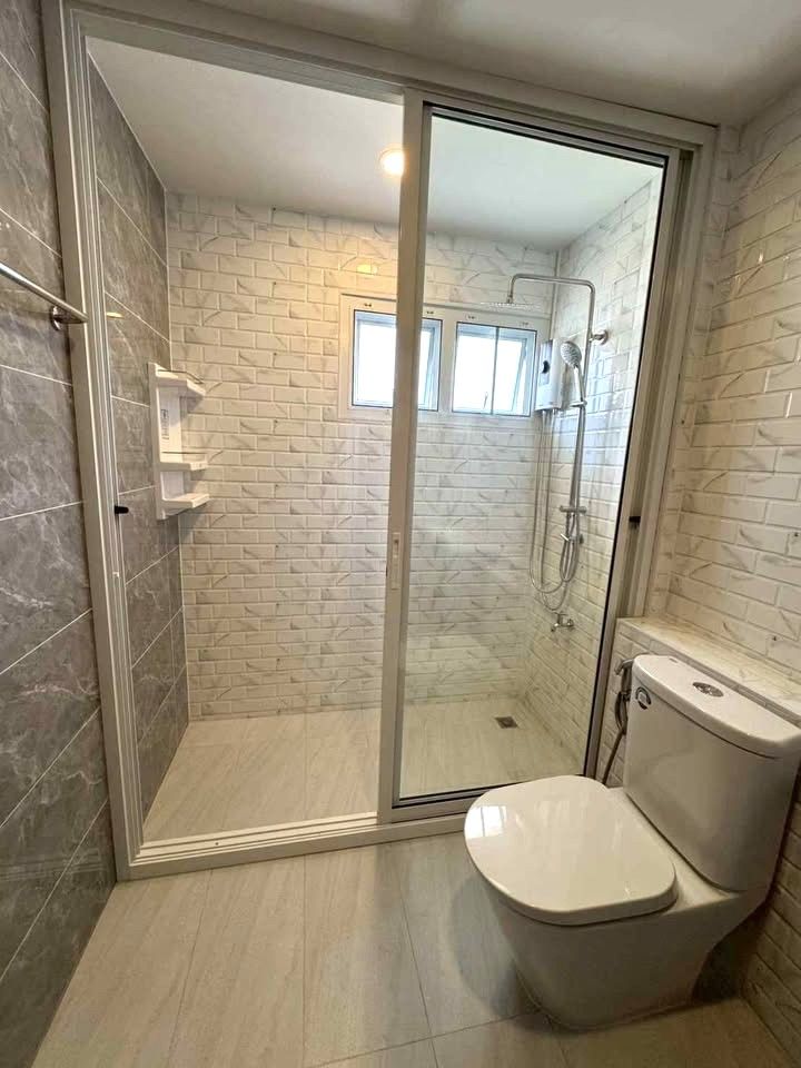 3 卧室 独立房屋 出售 在  - Image 12