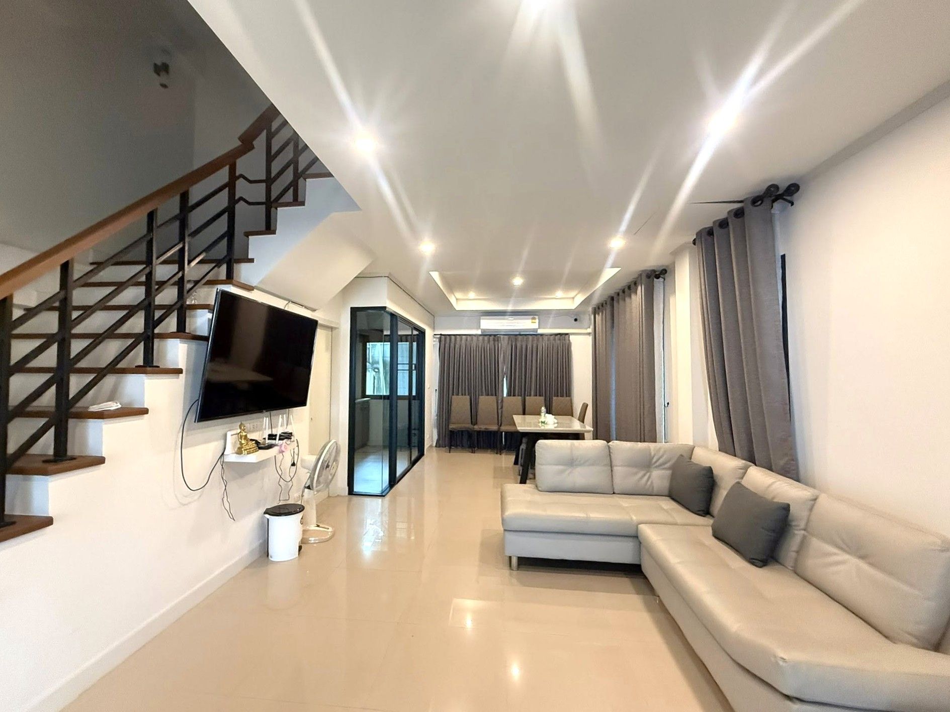 uploads/efe1bc97-da39-4732-9026-bc1cbf882b7a/a1a56dba-91eb-480d-8827-a68bf29eddf6