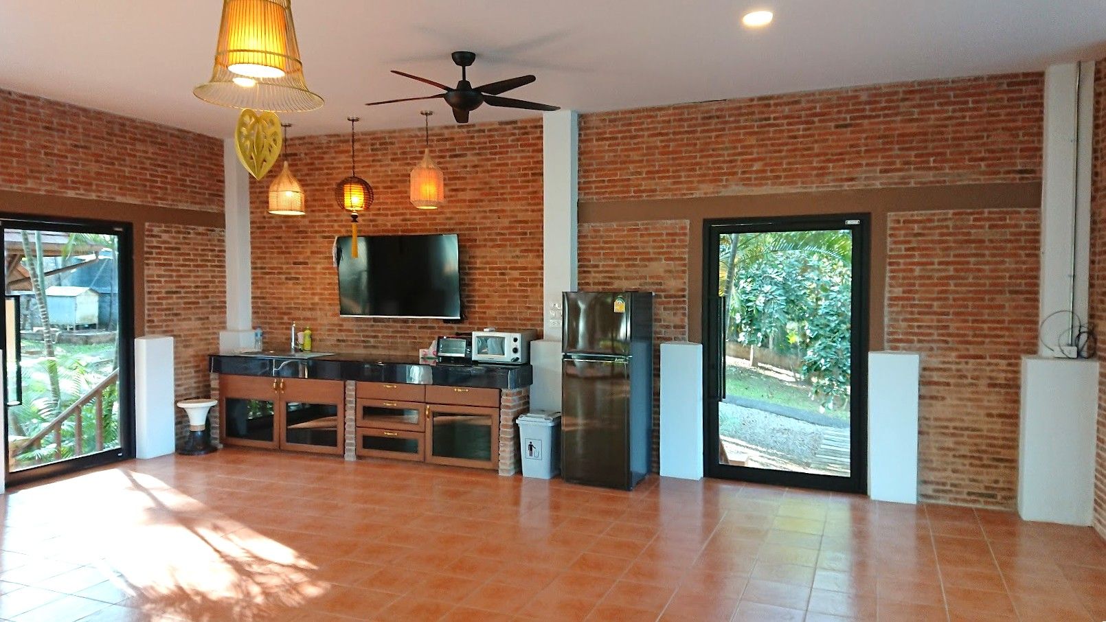 uploads/efe1bc97-da39-4732-9026-bc1cbf882b7a/a30b64b4-03a5-4798-b399-352fa0599a77