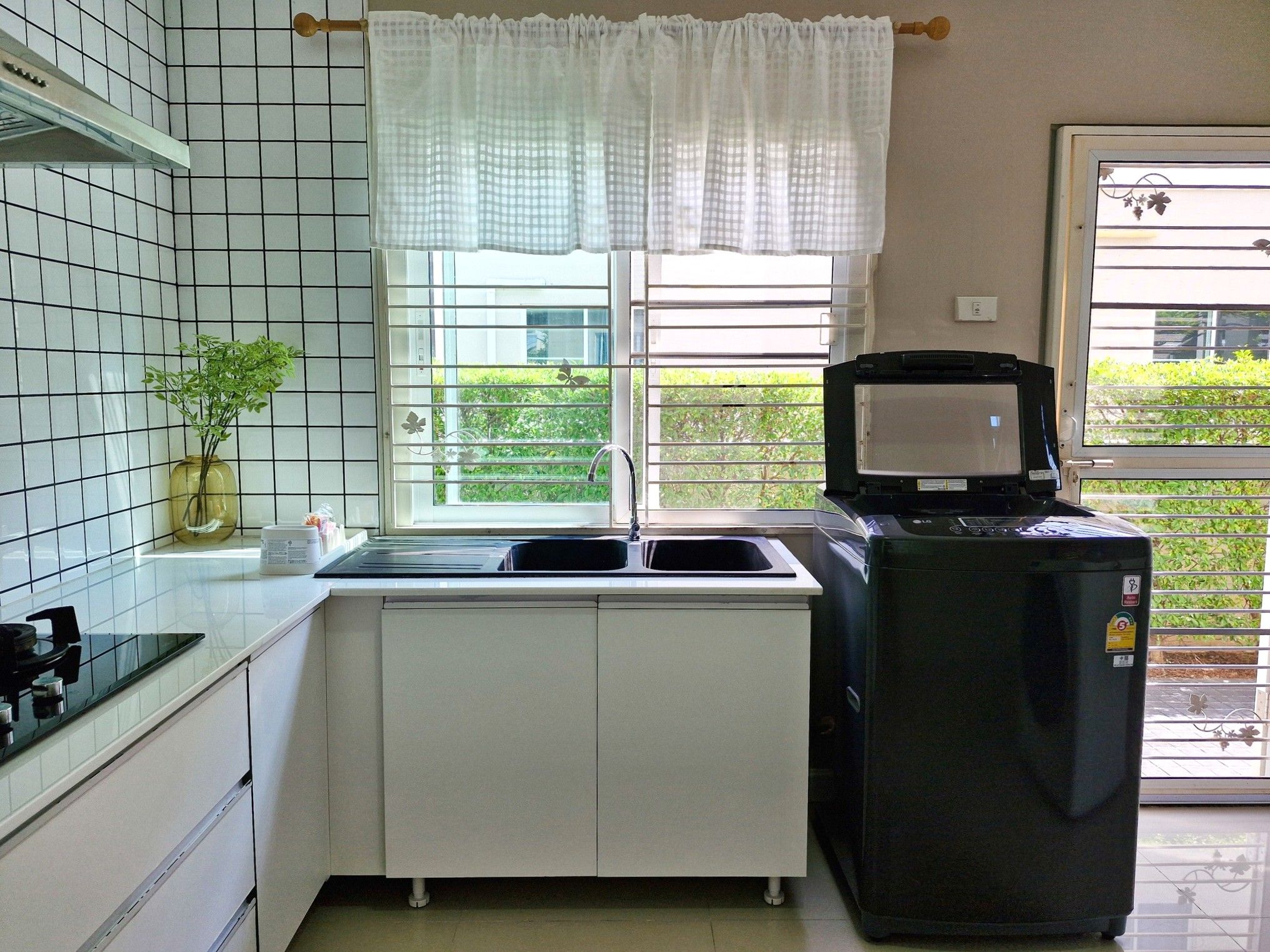 uploads/efe1bc97-da39-4732-9026-bc1cbf882b7a/a518e2d1-45eb-4c17-b50e-f6aa12be086a