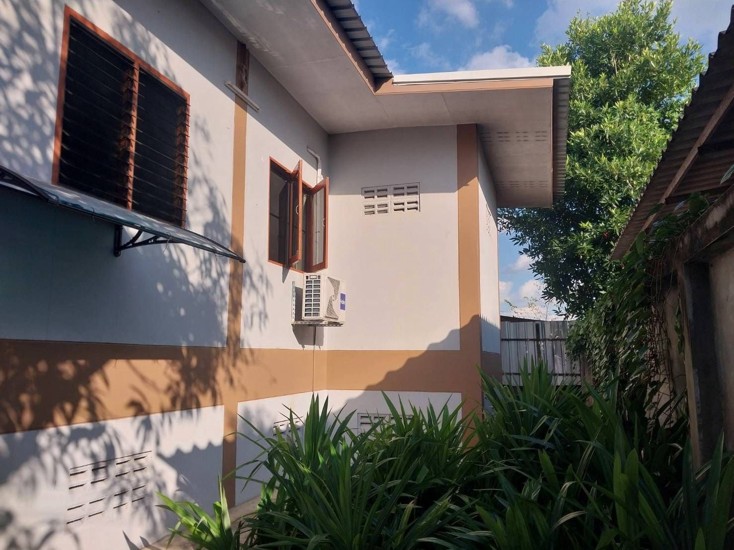 uploads/efe1bc97-da39-4732-9026-bc1cbf882b7a/a5c93646-7efc-45bc-a5cf-dade417f11c9