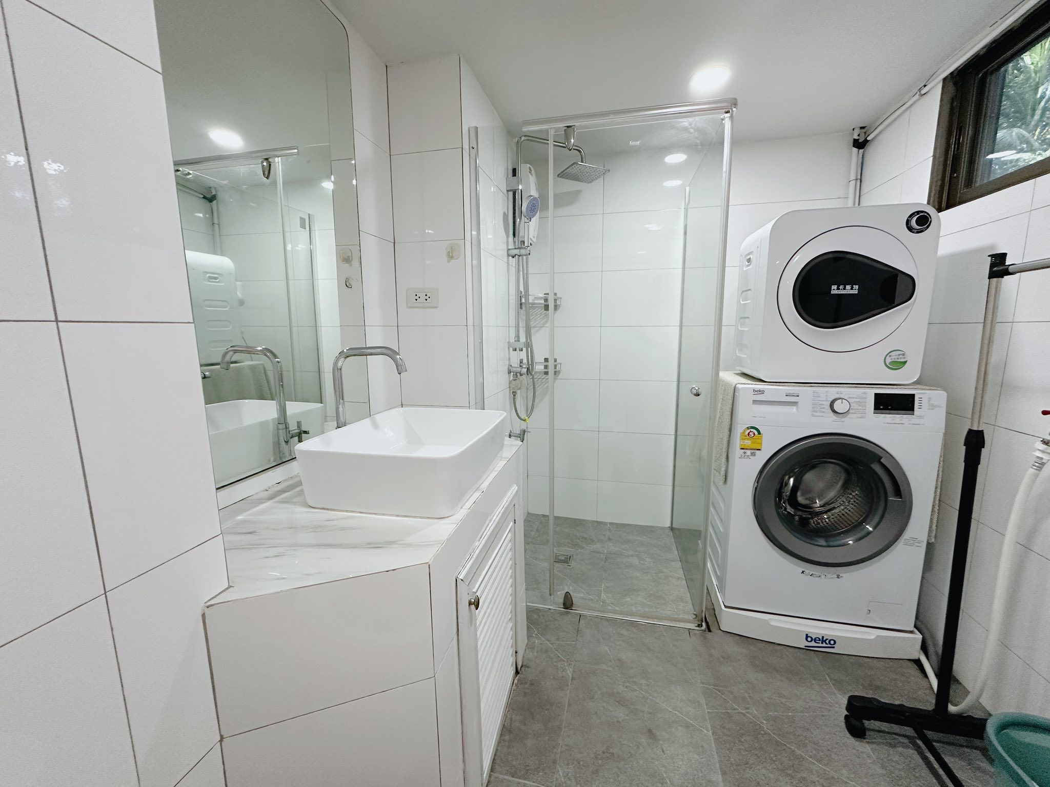 uploads/efe1bc97-da39-4732-9026-bc1cbf882b7a/a688e4df-3884-45ab-96fa-435dd5534805