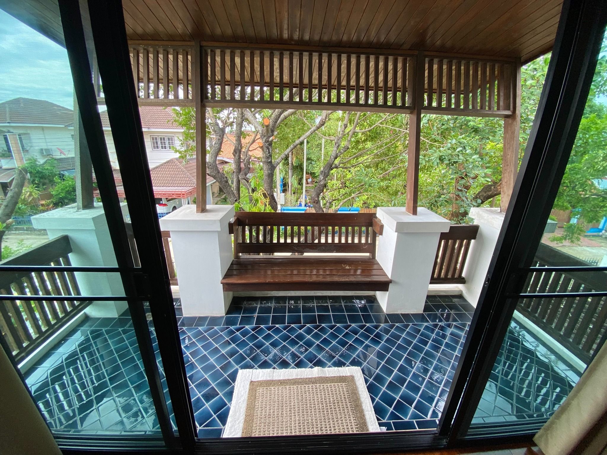 uploads/efe1bc97-da39-4732-9026-bc1cbf882b7a/a701ede0-0c8c-48a5-b1a3-4bc733d18cec