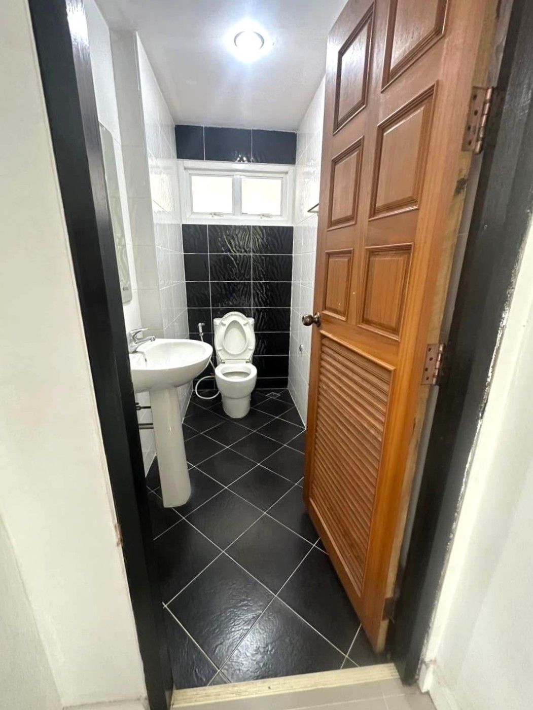 3 卧室 独立房屋 出租 在  - Image 7